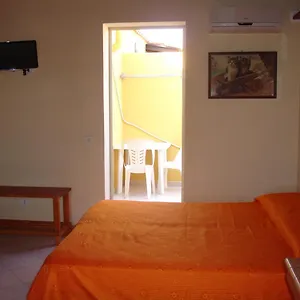 House Mono LMP